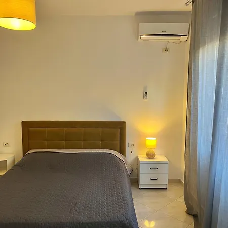Serenity Apartments Sarandë Esterno foto