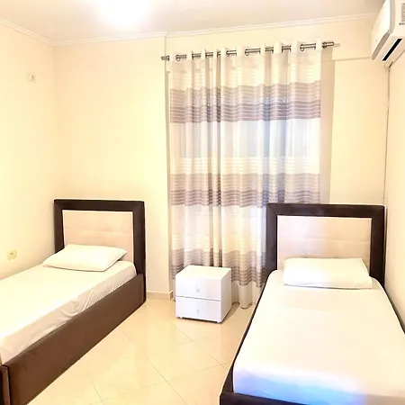 Serenity Apartments Sarandë Esterno foto