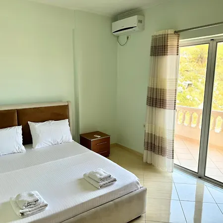 Serenity Apartments Sarandë Esterno foto